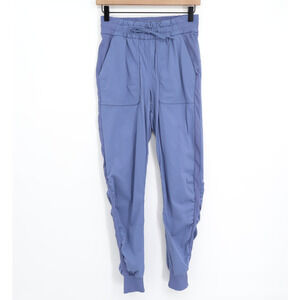 Lululemon Women's Beyond The Studio Jogger Water Drop Blue Sz 4